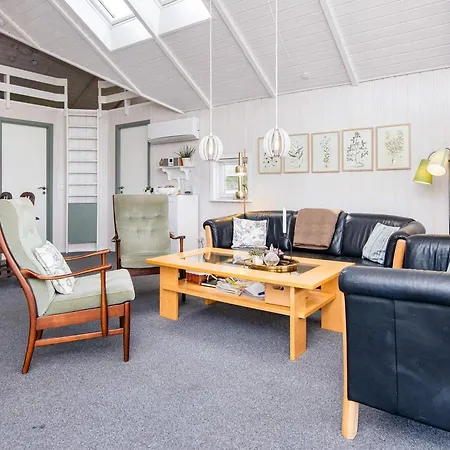 Holiday Home Hejls *